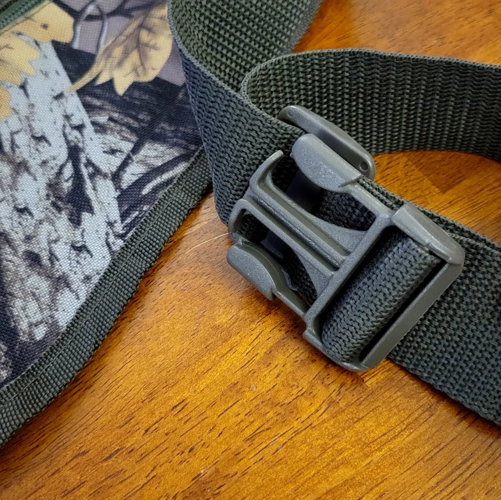 Treestand Wingnan Camouflage Messenger Bag, New